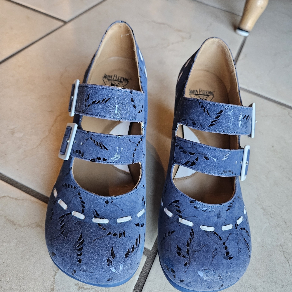 John Fluevog Limited Edition Blue Cavalieri With Birds - Picture 3 of 13